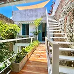 By Calamari Homes - Casa Aura Victoria Walled City