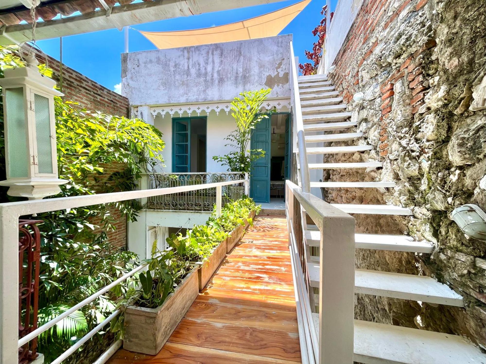 Сasa de vacaciones By Calamari Homes - Casa Aura Victoria Walled *