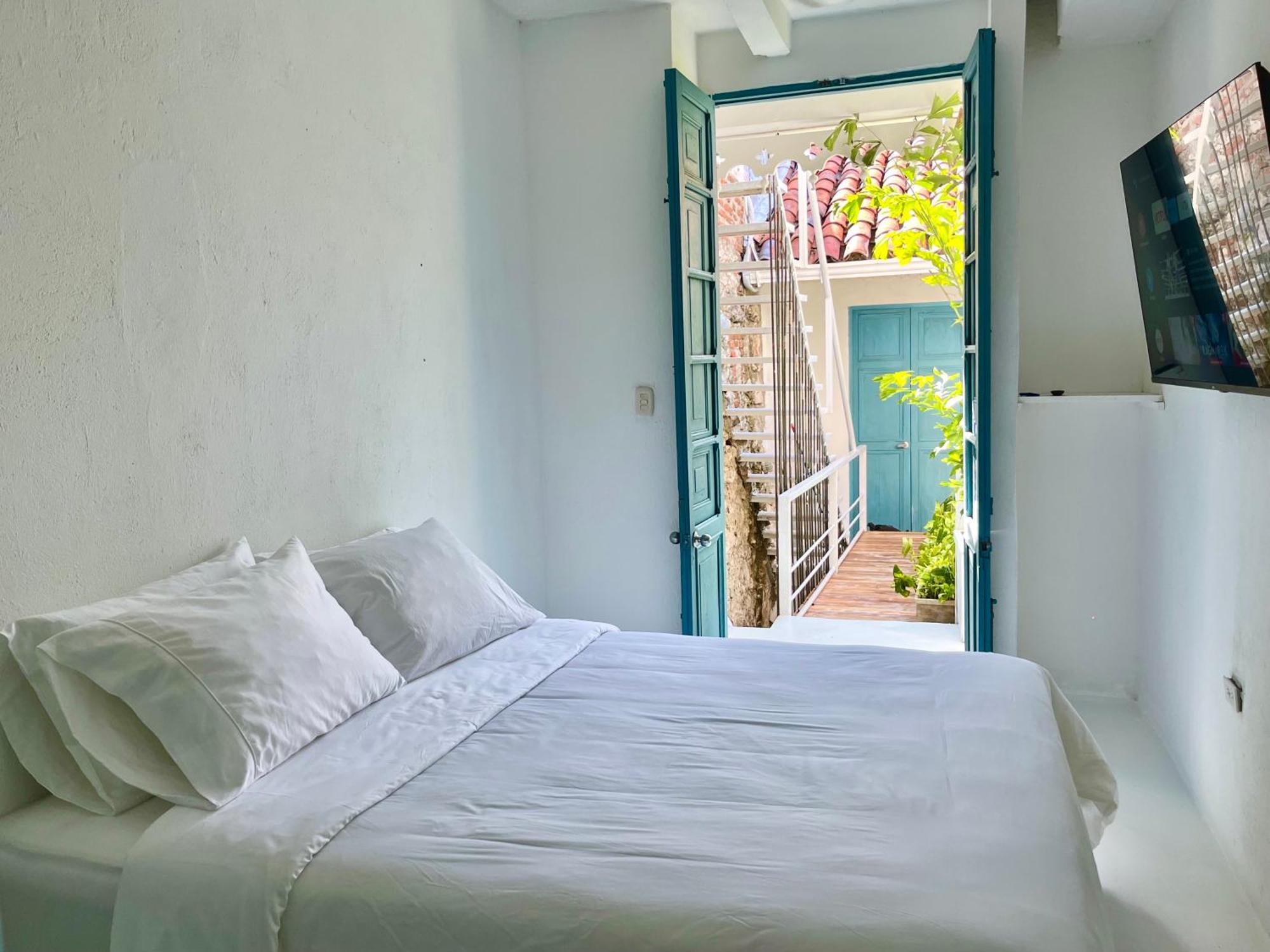 By Calamari Homes - Casa Aura Victoria Walled Сasa de vacaciones *