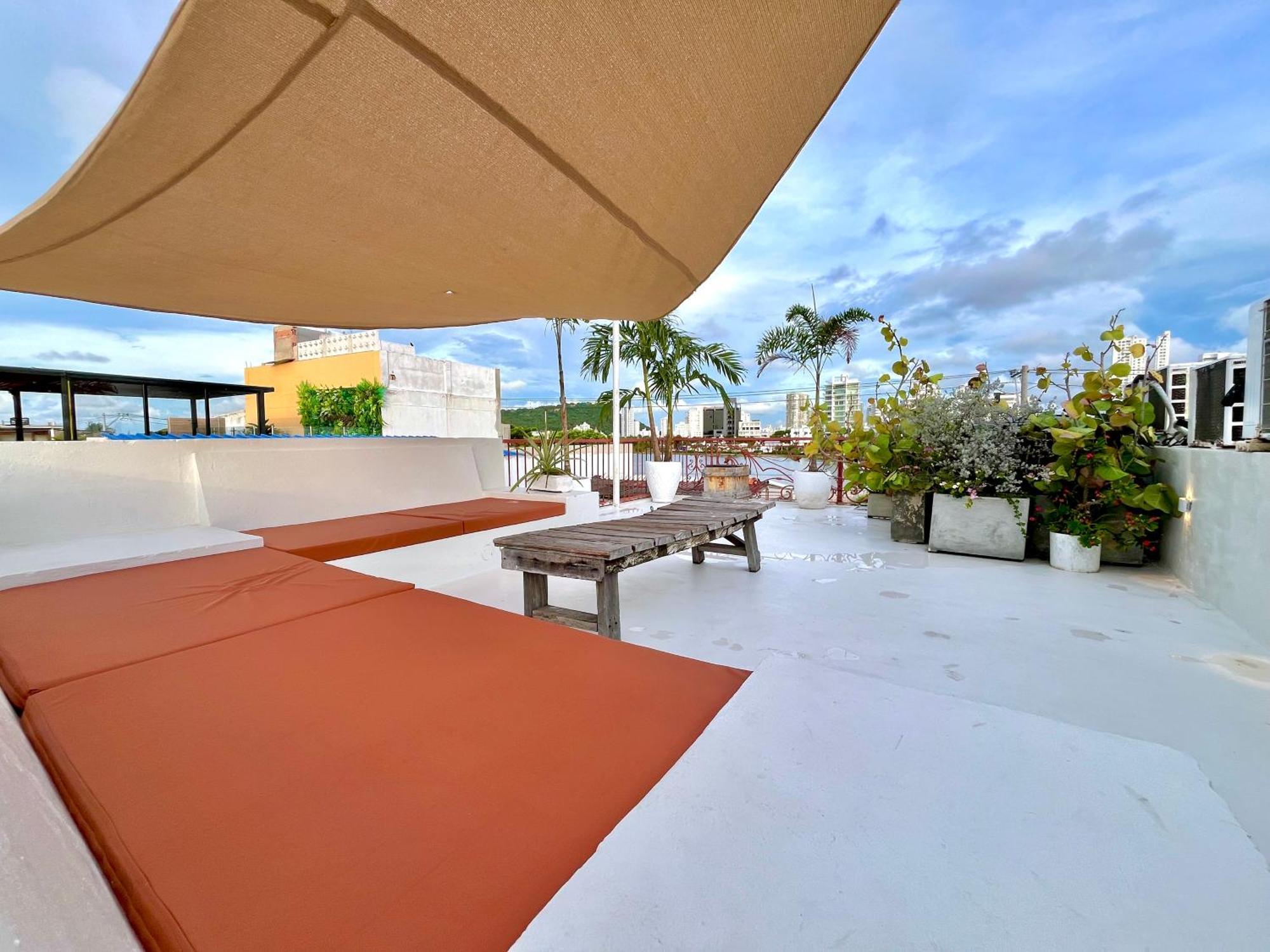 Сasa de vacaciones By Calamari Homes - Casa Aura Victoria Walled *