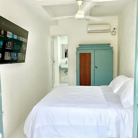 By Calamari Homes - Casa Aura Victoria Walled * Cartagena