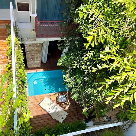 By Calamari Homes - Casa Aura Victoria Walled Cartagena